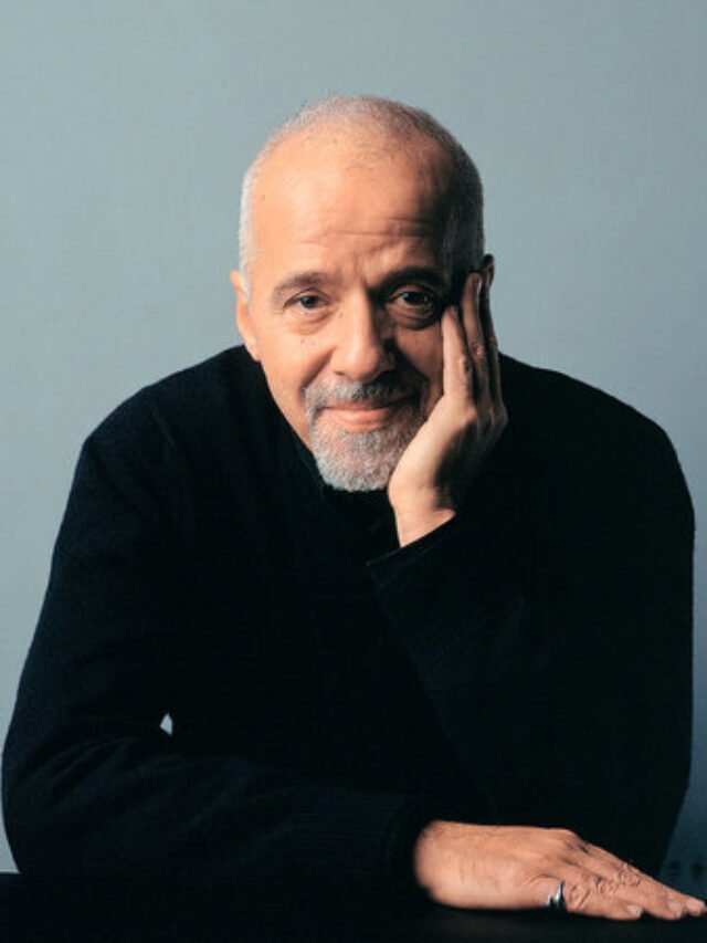 Seven sayings of Paulo Coelho about life